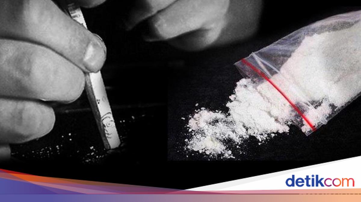 Police arrest 2 drug dealers in North Jakarta, shabu and seized pods