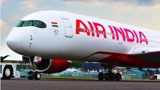 Smoke started rising in Air India flight going from Delhi to Ahmedabad, the plane was turned back – Air India flight returns to Delhi after smoke alert in cargo