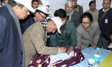 Himachal Pradesh Chief Minister starts campaign to administer polio drops to 6 lakh children