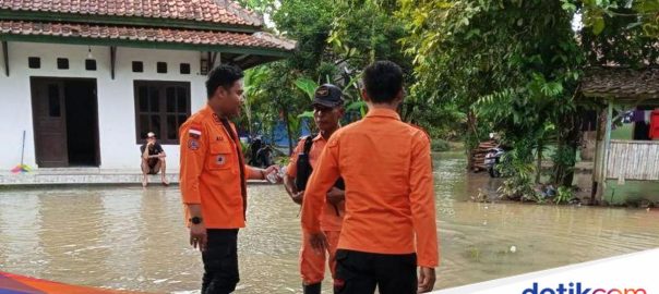 Floods hit 21 villages in Serang, thousands of people affected
