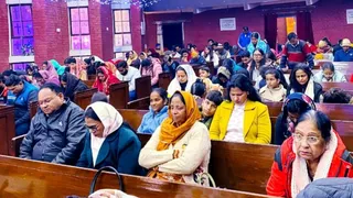 The splendor of Christmas increased in the churches of Moradabad, special worship and echo of carols – Moradabad Christmas Celebrations