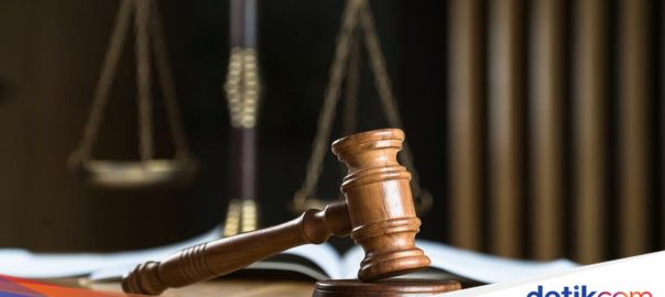 Lawyer for defendant in Chromebook case denies meeting with Google