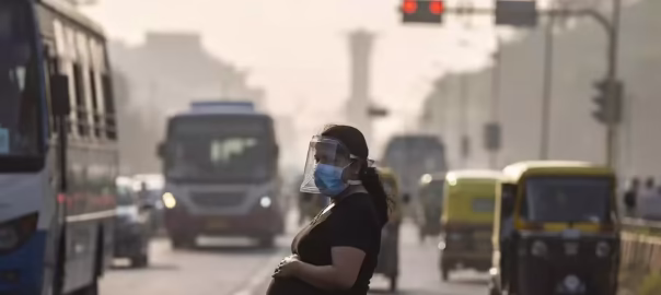 The effect of pollution extends beyond the heart and lungs, know how the risk of infertility increases in women?