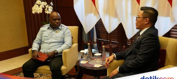 Pigai praises Foreign Minister Sugiono’s performance and calls Indonesian diplomacy a step up in class